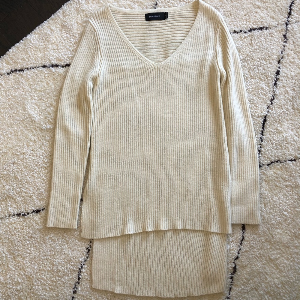Minkpink cream v neck sweater